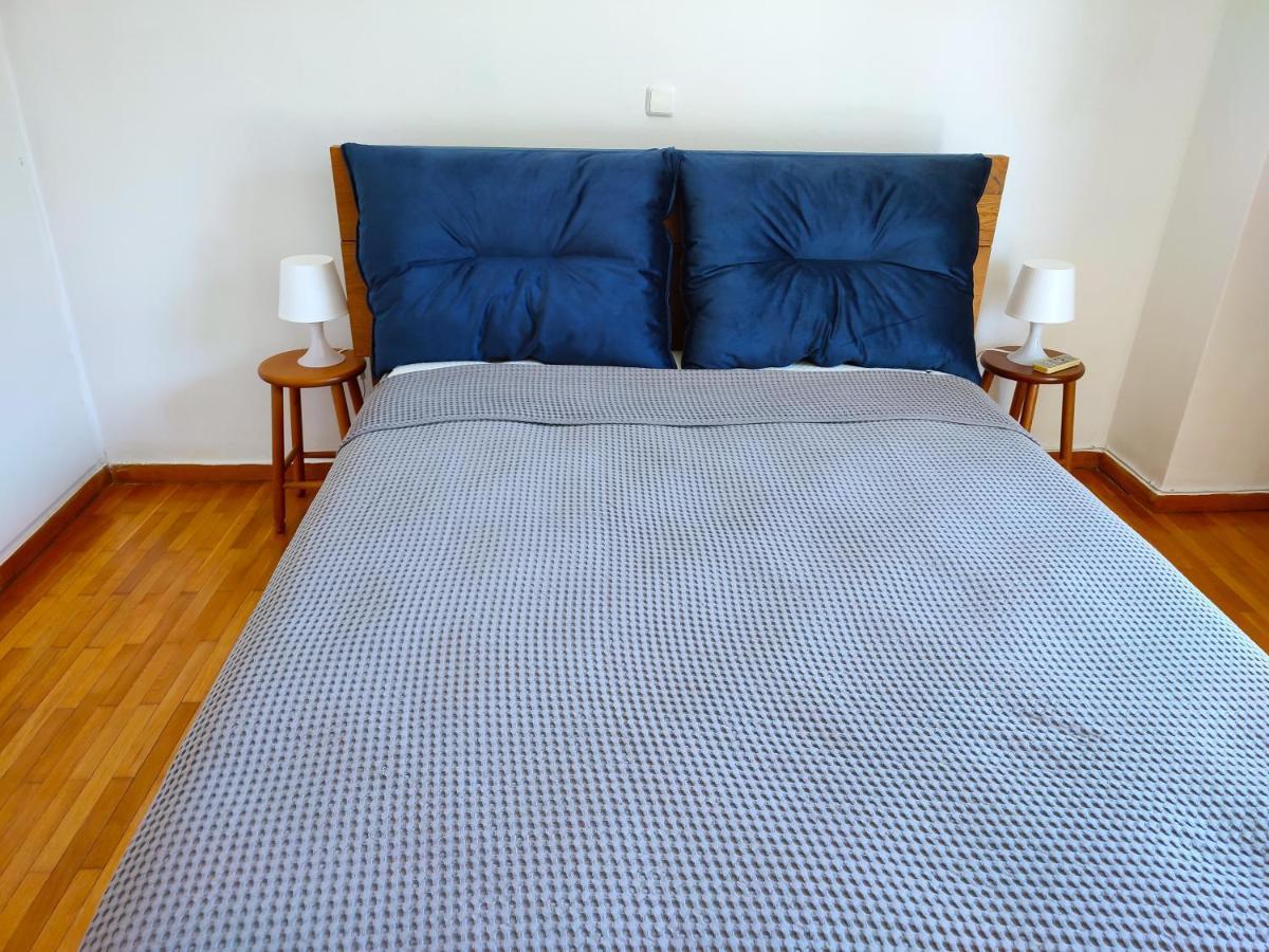 Vironos Extra Bright Apartment - Front Park And Monastery أثينا المظهر الخارجي الصورة
