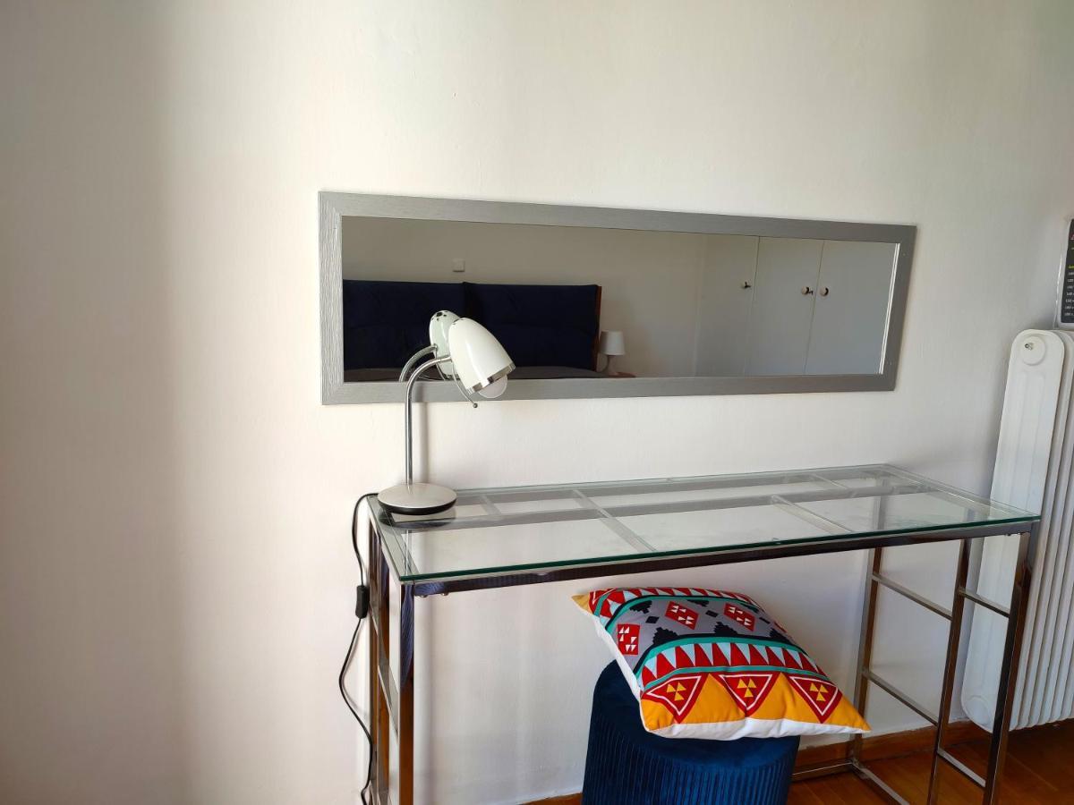 Vironos Extra Bright Apartment - Front Park And Monastery أثينا المظهر الخارجي الصورة