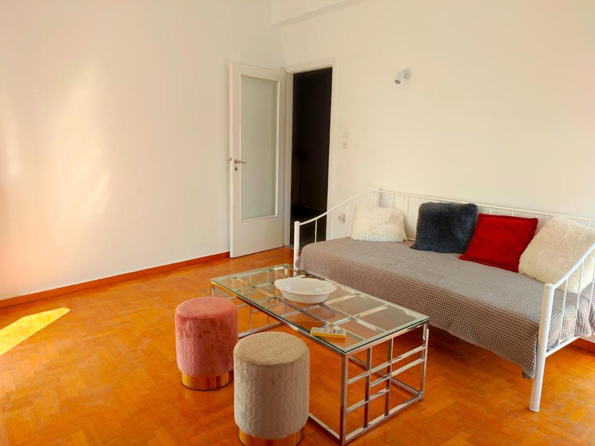 Vironos Extra Bright Apartment - Front Park And Monastery أثينا المظهر الخارجي الصورة